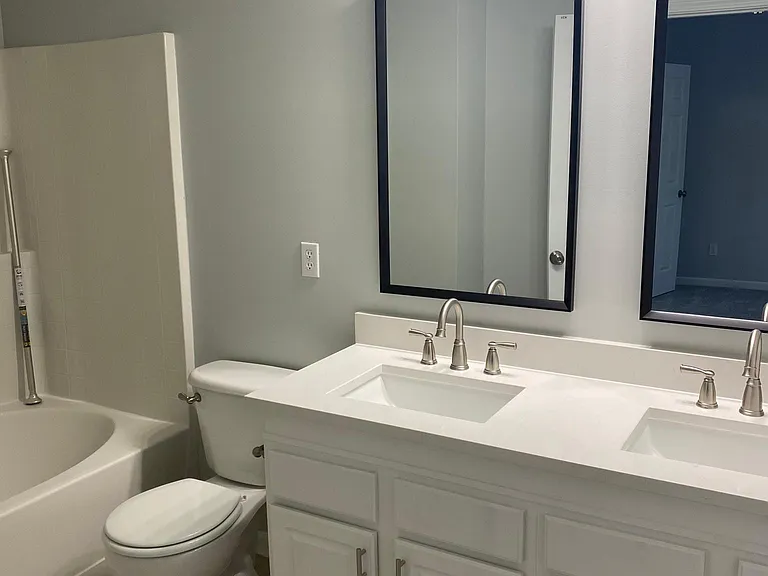 4236 Vienna Crest Dr — Photo 16