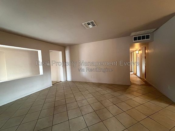 5th image of 2320 W Rose Ln