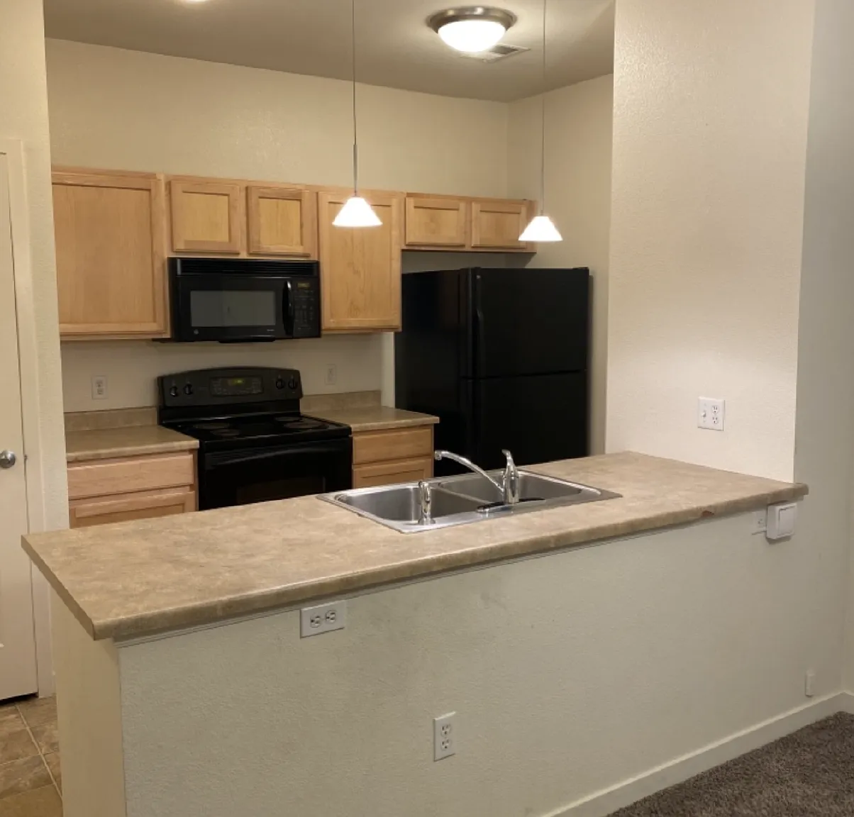 2 bed, 2.0 bath, 1124 sqft, $1,895 — Photo 4