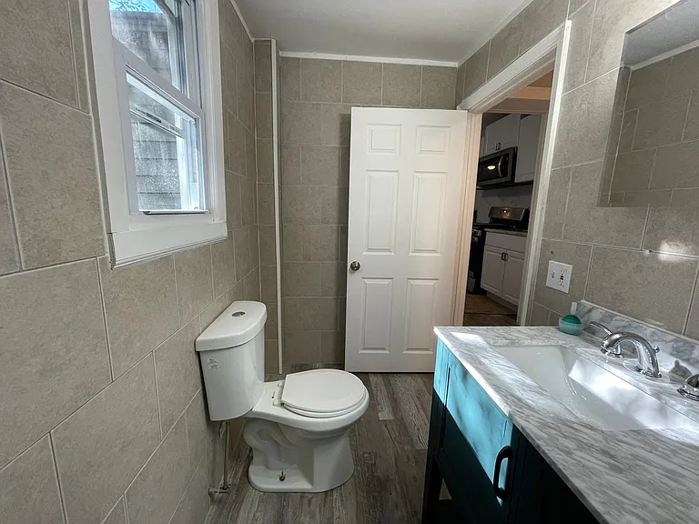 307 S 3rd St — Photo 18
