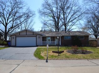 4112 Rosebush Ln, Saint Louis, MO 63129