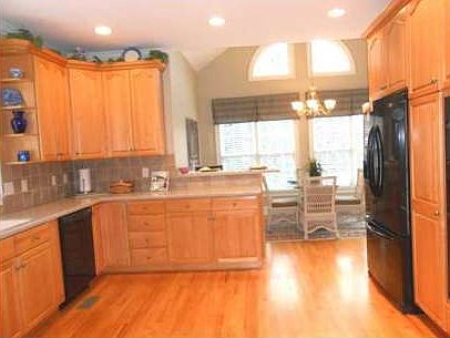 4th image of 4391 Chimney Hill Dr