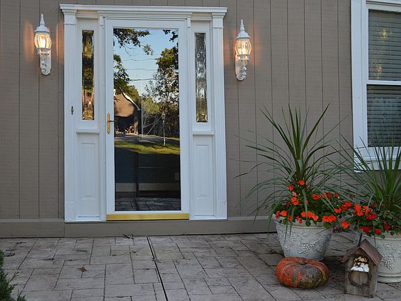 4th image of 723 Windsor Dr