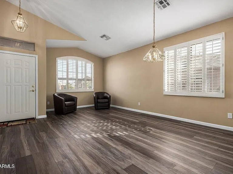 17709 W Sunbelt Dr — Photo 7