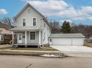 2832 Elm St, Dubuque, IA 52001