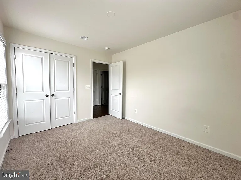 23451 Epperson Sq — Photo 34