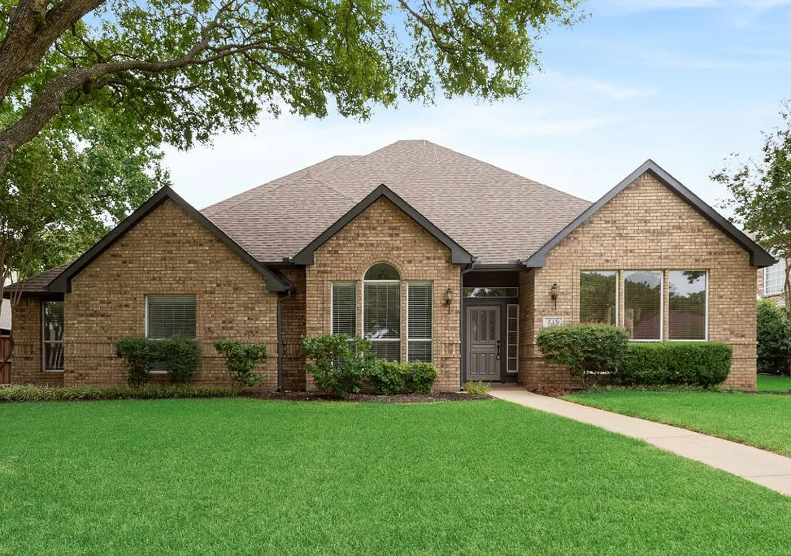 Coppell Beauty — Photo 2