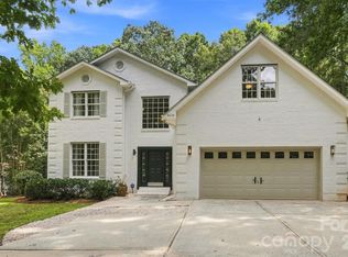 9434 Valley Rd, Charlotte, NC 28270