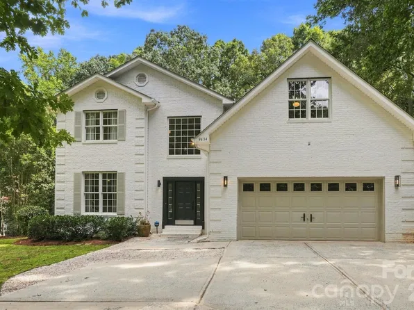 9434 Valley Rd, Charlotte, NC 28270