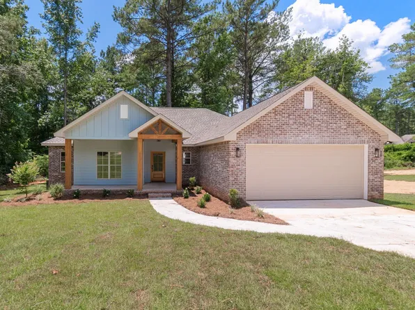 31 Pine Meadow Loop, Hattiesburg, MS 39402
