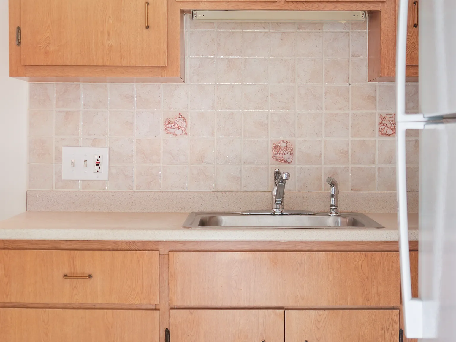 2 bed, 704 sqft, $2,400 — Photo 4