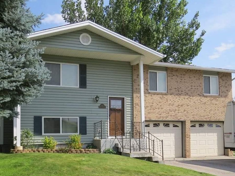 1st image of 915 N Forest Dr