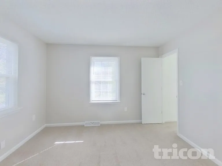 8339 Mission Hills Rd — Photo 8