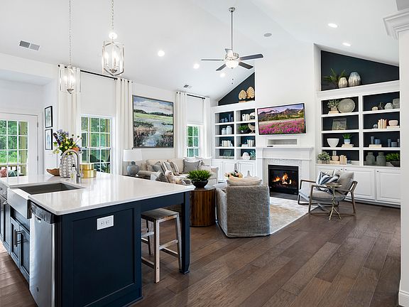 Images of the home are for illustrative purposes only and should never be relied upon