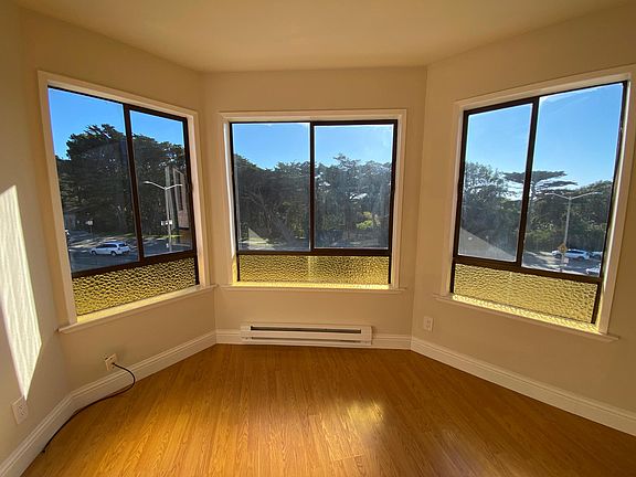 2nd image of 2550 Sloat Blvd #5