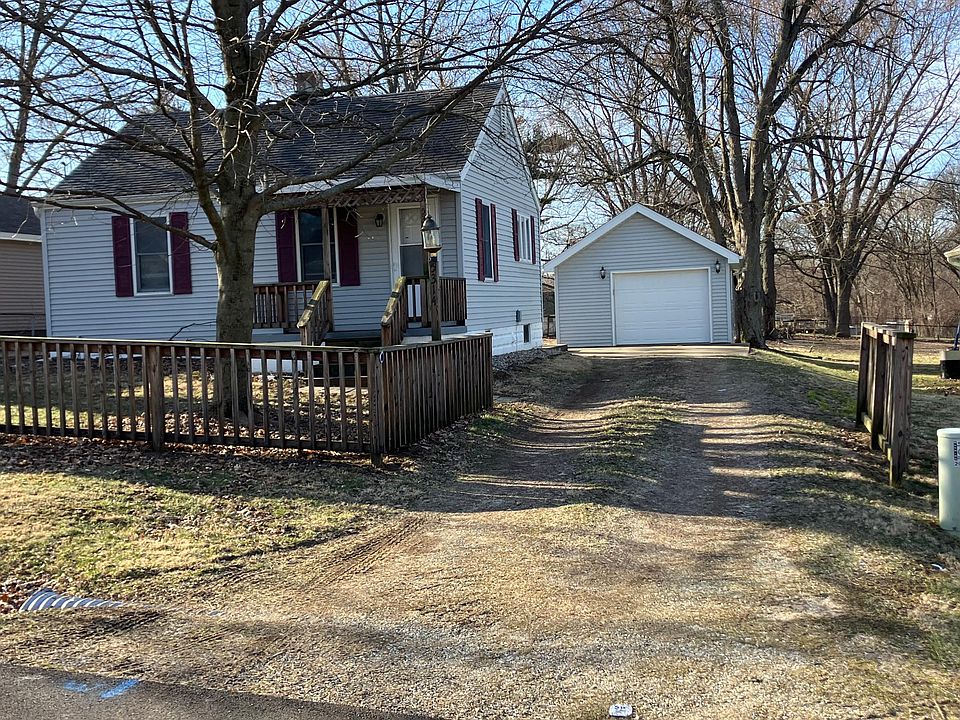 2nd image of 5314 W Closen Rd