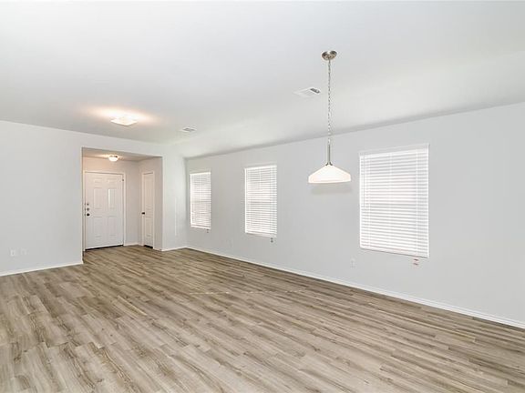 3rd image of 2438 Tomica Ct