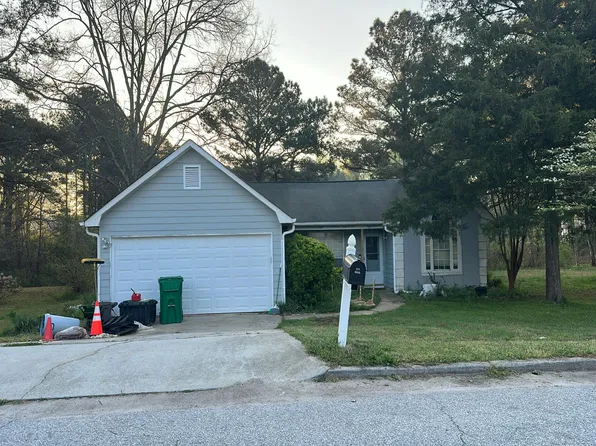 5572 Tunbridge Wells Rd, Lithonia, GA 30058