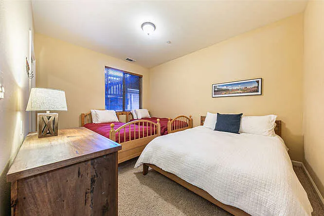 10885 Cinnabar Way #5 — Photo 18