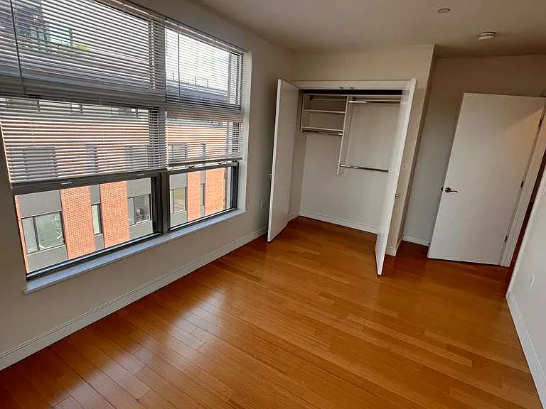 601A Albany St — Photo 2