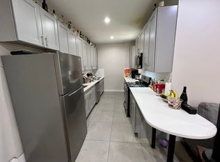 1460 Carroll St #2R, Brooklyn, NY 11213