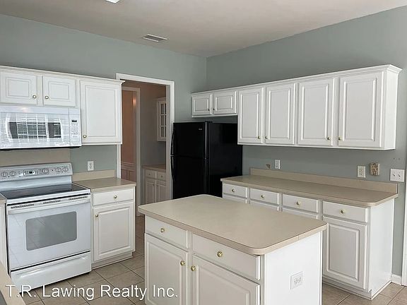 3rd image of 1916 Marsh Walk Ct