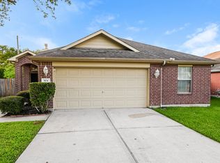 904 Bacliff Dr, Bacliff, TX 77518