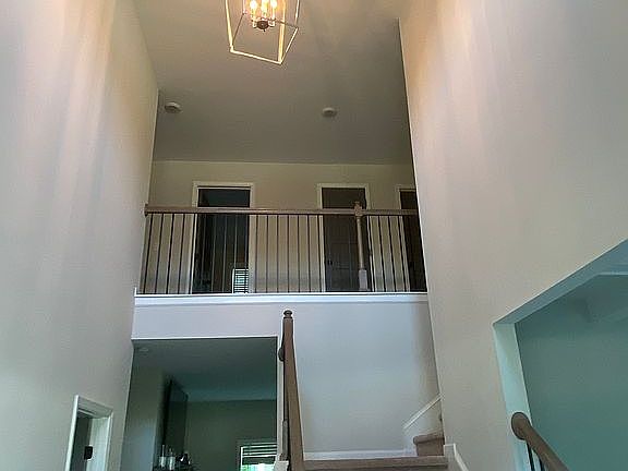 5th image of 405 Adler Point