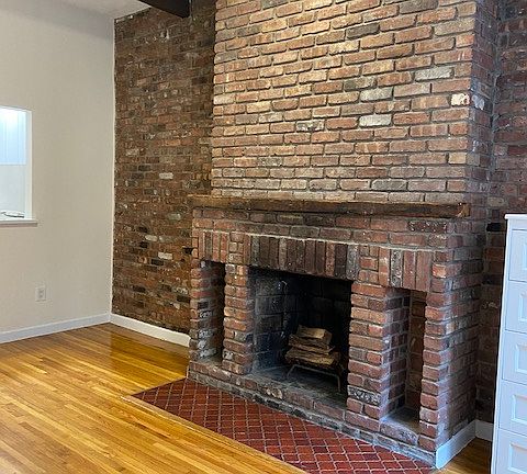 2nd image of 343 W 14th St APT 4RW