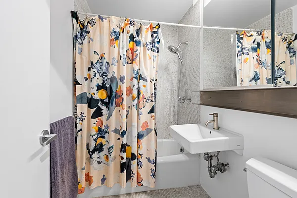 Sold by Keller Williams NYC | media 5