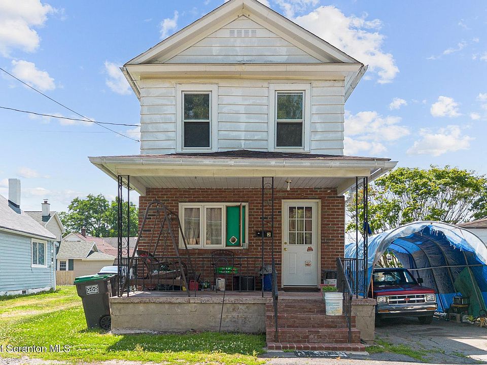 1st image of 2 Rowlands Ln