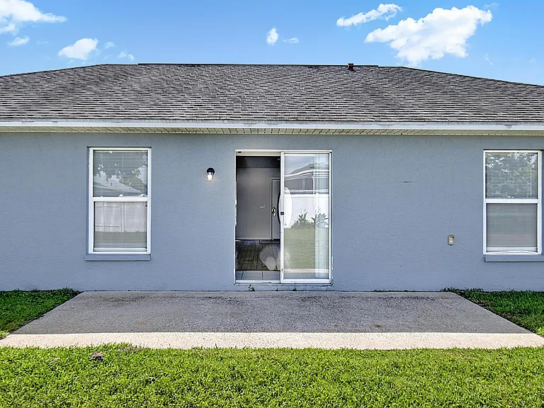 9 Lytton Ln — Photo 39
