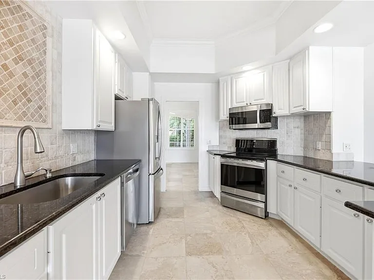 7681 Sicilia Ct — Photo 14