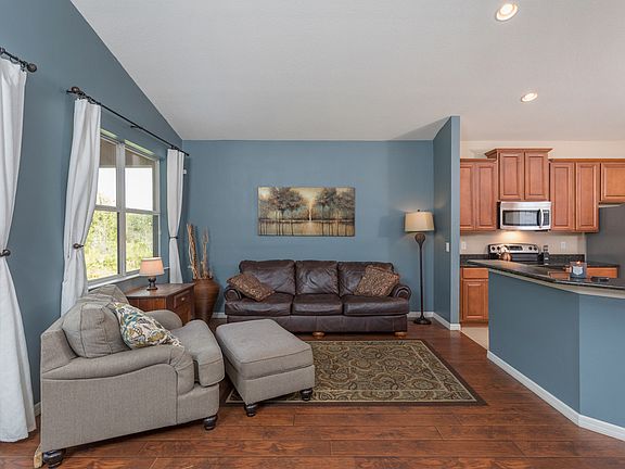 3rd image of 10925 Rockledge View Dr