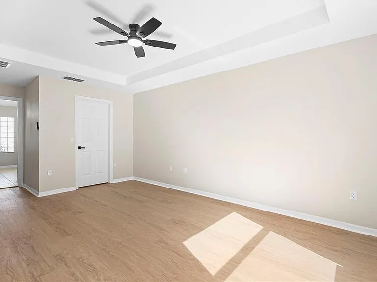 1227 Tivoli Dr — Photo 21