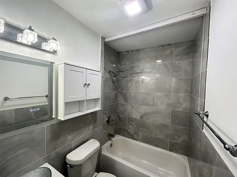 2601 Bellefontaine St #A207 — Photo 10