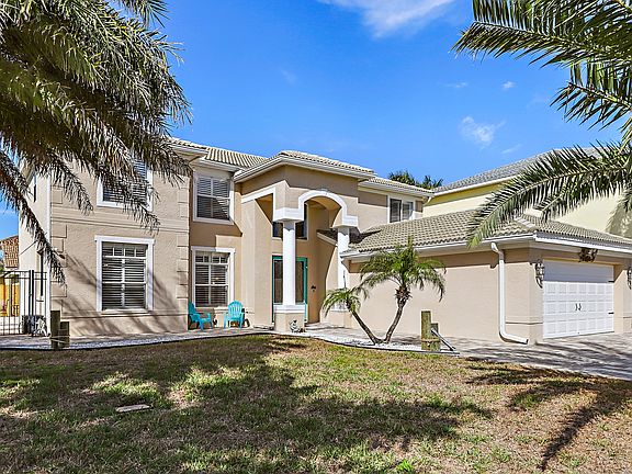 2nd image of 966 Landmark Cir S