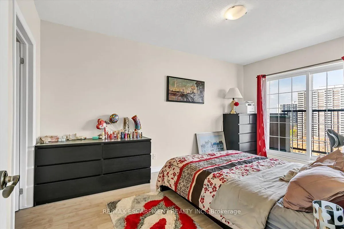 1 bed, $2,000 — Photo 4