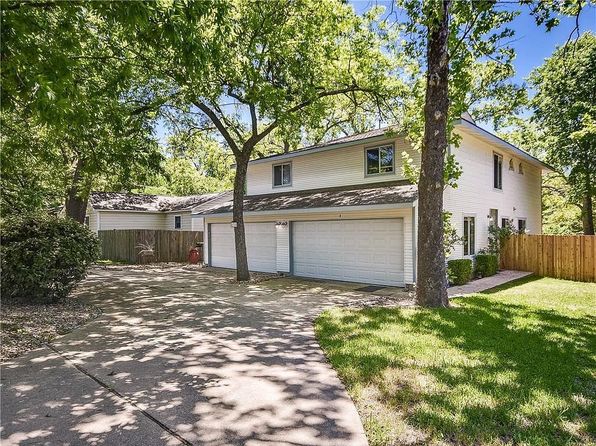 4328 Airport Blvd #B