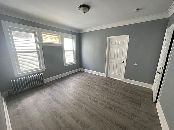 5th image of 34 38th St Floor 2