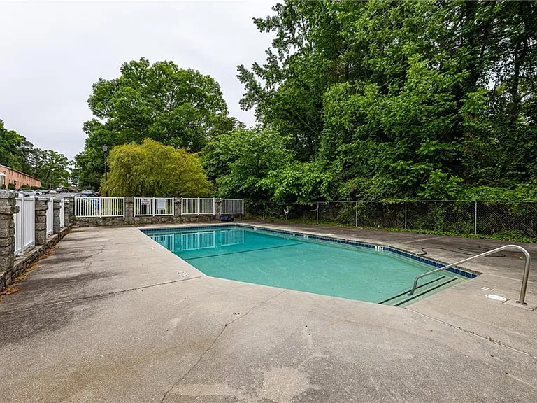 2398 Lawrenceville Hwy #U — Photo 31