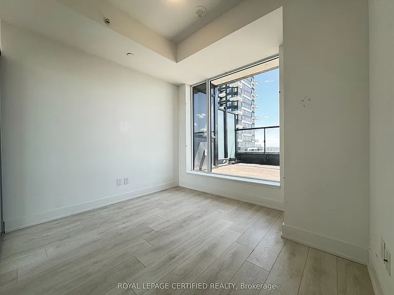 2485 Taunton Rd #513 — Photo 7