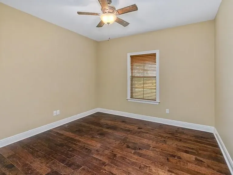 2750 Ithaca Dr — Photo 11