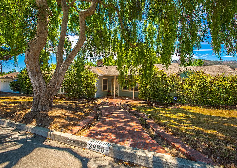 1st image of 3858 Lirio Ln
