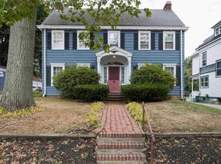 8 Whitehouse Ave, Poughkeepsie, NY 12601