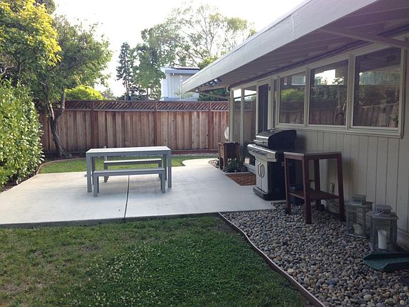 4th image of 3055 Stelling Dr