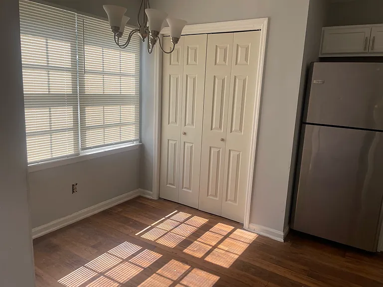 5215 Ridge Forest Dr — Photo 2