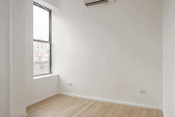 Rented by MySpaceNYC | media 29