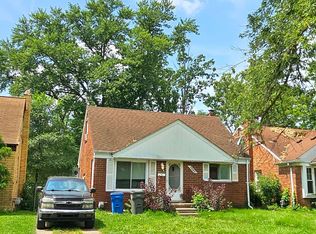 1060 Helen St, Inkster, MI 48141