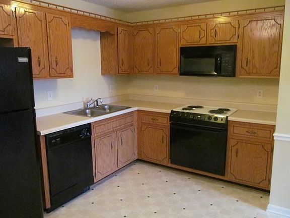 3rd image of 402 Jack Miller Blvd APT H